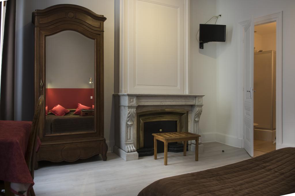 Hotel Moderne Lyon Ngoại thất bức ảnh